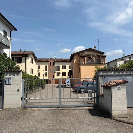 Ambra House Apartman Piacenza